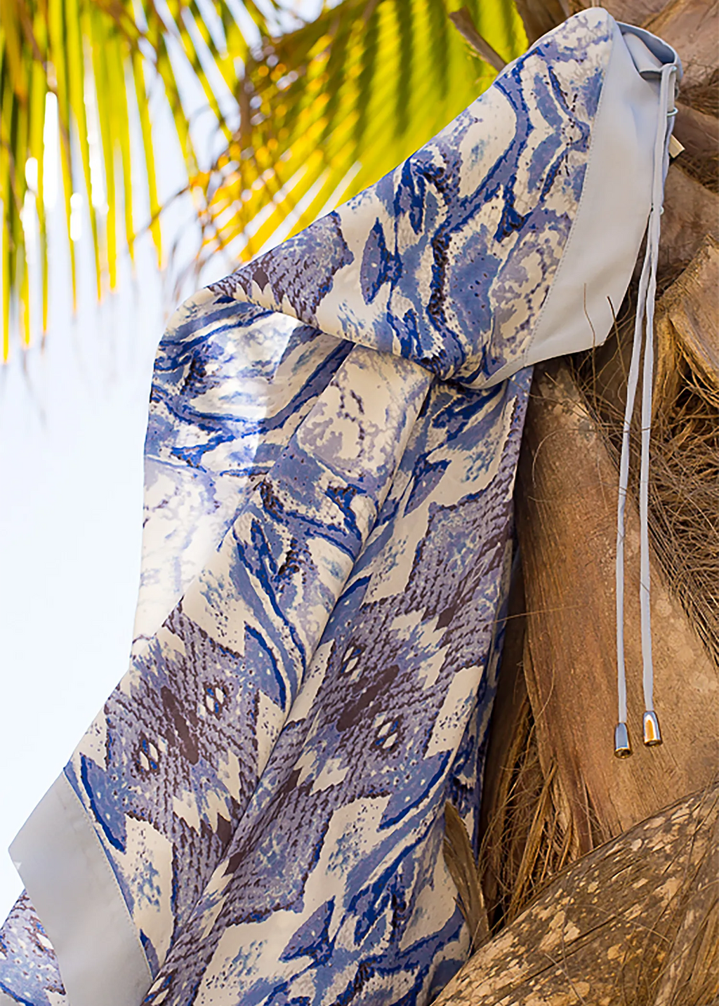 LIZ CAFTAN